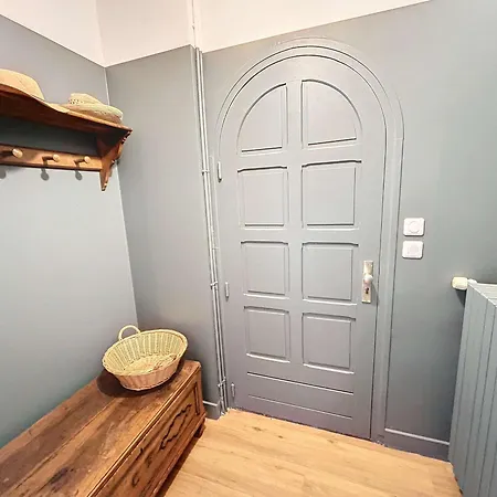 Holiday home Grande Maison Renovee Proche Centre Et Plage, 5 Chambres, Confort, Terrasse, Jardin, Wi-fi - Fr-1-361-531