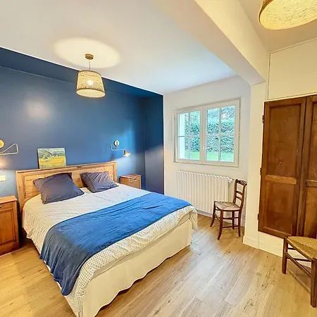 Grande Maison Renovee Proche Centre Et Plage, 5 Chambres, Confort, Terrasse, Jardin, Wi-fi - Fr-1-361-531 Holiday home *