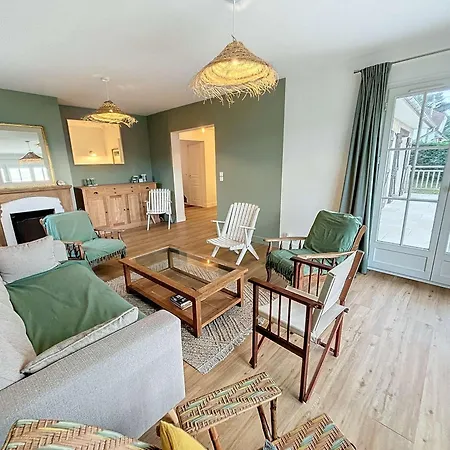 Holiday home Grande Maison Renovee Proche Centre Et Plage, 5 Chambres, Confort, Terrasse, Jardin, Wi-fi - Fr-1-361-531 *